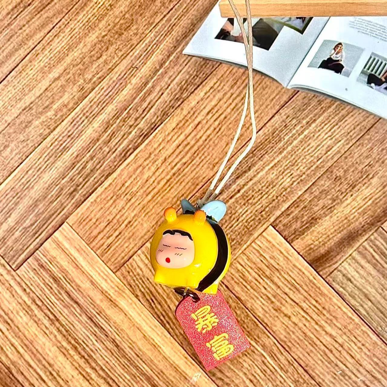 Crayon Shin-chan Bee Cosplay F - Car Accessories Interior review and price