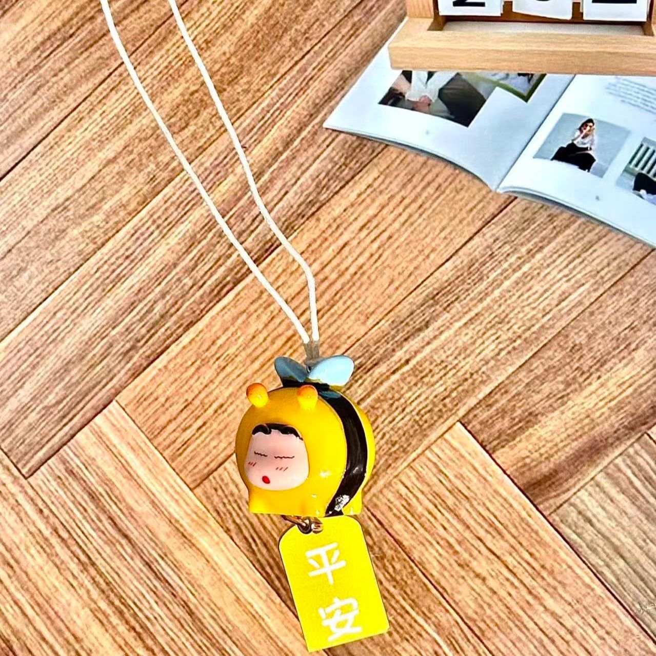 Crayon Shin-chan Bee Cosplay F - Car Accessories Interior review and price
